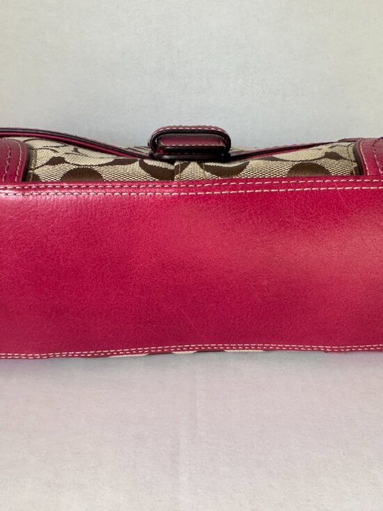 Coach Hampton Pink Shoulder Bag 🎀🦢🩰🎧S♡LD🎀🦢🩰🎧 zoom  ✨ RARE ✨ 2008 Coach Hampton Flap Bag - Pink Monogram - Never Used - Style F12641
